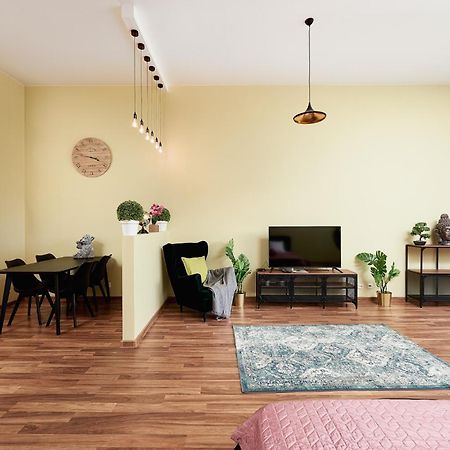Lumina Loft Tymienieckiego With A View Of The Lake Lodź Bagian luar foto
